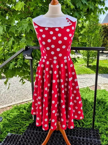 Dámske šaty a blúzky šité na mieru — MŠ fashion, Kvetoslavov (38)